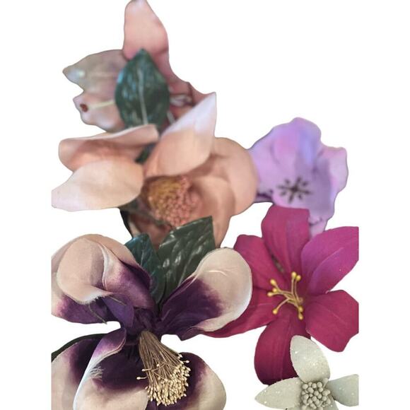 Flower accessories  9 flowers - for hair -or fashion wear on 9 flowers 🌺 - Picture 2 of 3